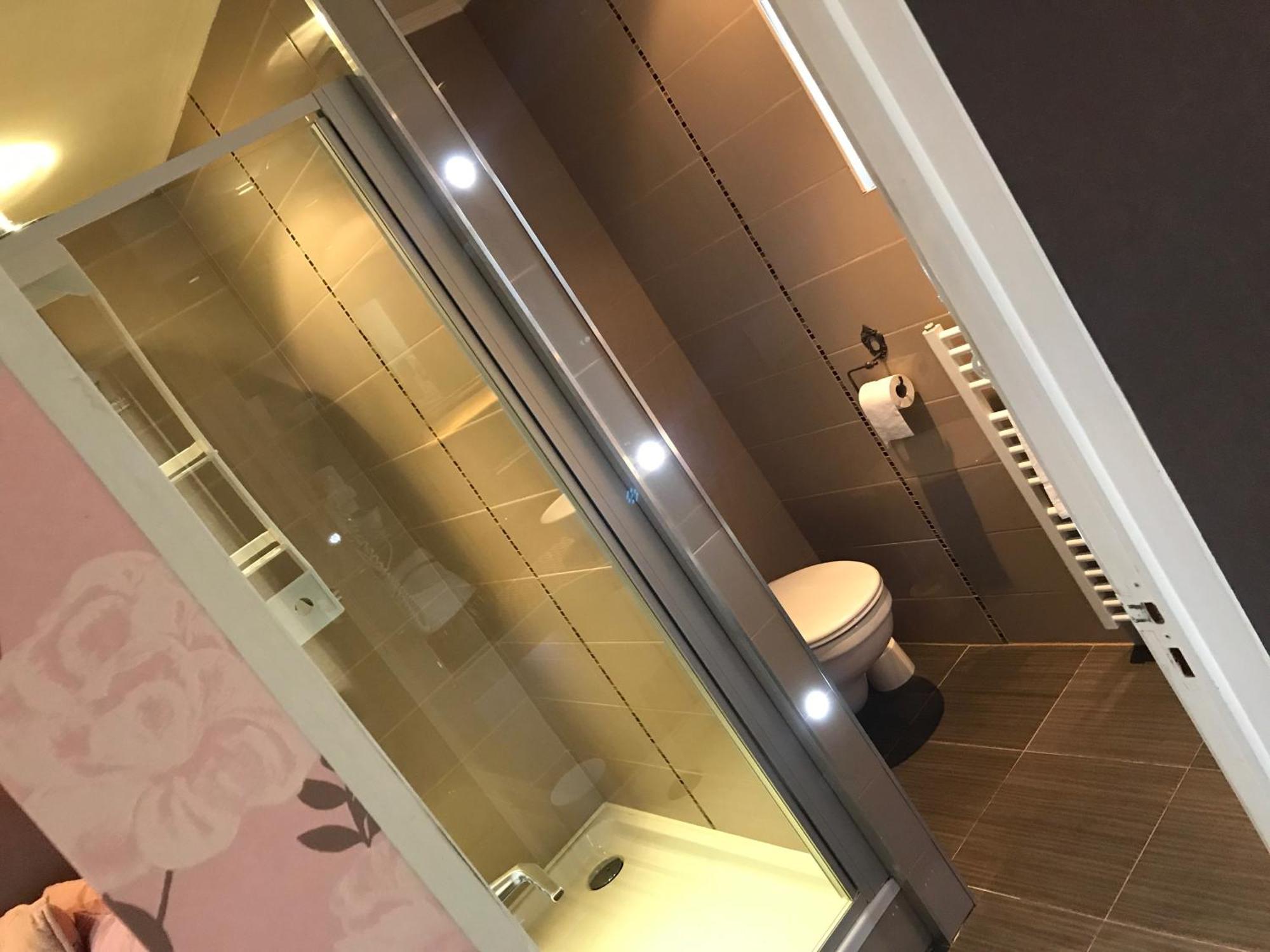 Le Cosy Hotel Буйон Екстер'єр фото