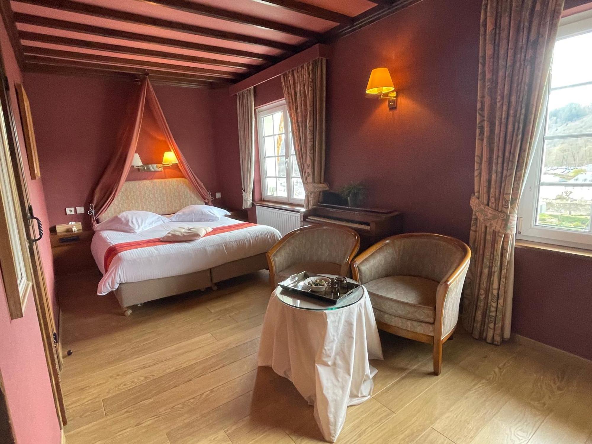 Le Cosy Hotel Буйон Екстер'єр фото